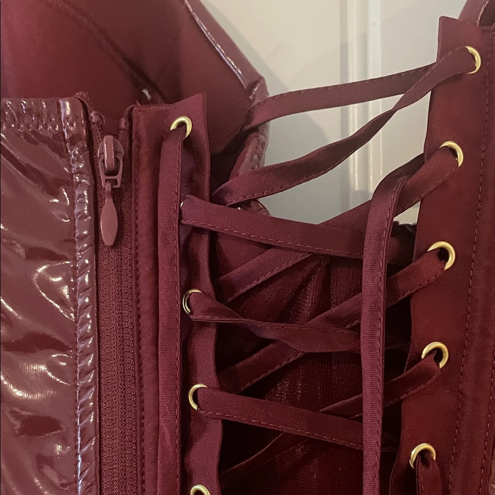 Victoria’s Secret Very Sexy Lacquer Corset set NWT - Picture 8 of 11